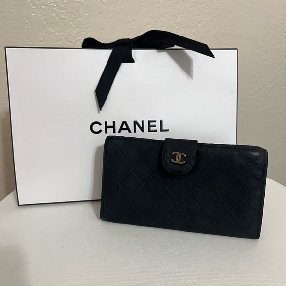 Chanel Vintage Black Quilted Lambskin Leather Wallet and Chanel Shopping Bag - Picture 1 of 15